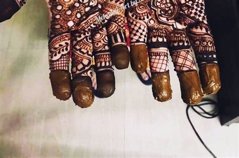 6_Bridal Mehndi Designs  9 Most Adorable Mehndi Design To Try