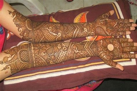 9_Simple Mehndi Design Front 10 EyeCatching Ideas to Make Heads Turn
