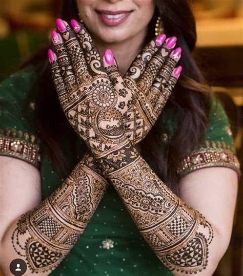 8_70 Gorgeous Back Hand Mehndi Designs That Stole Our Hearts  Pyaari