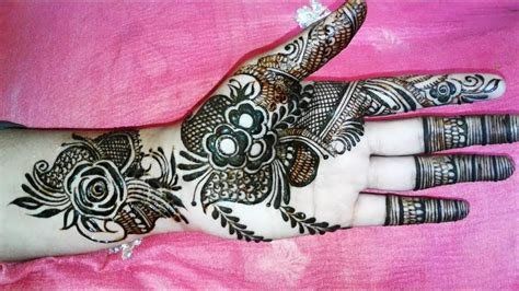 9_41 Dubai Mehndi Designs That Will Leave You Captivated