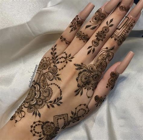 9_50 Latest Bridal Mehndi Designs For Wedding 2024