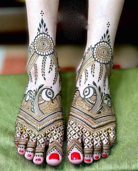 2_Latest Mehndi Design for Foot All Seasons and Occasions
