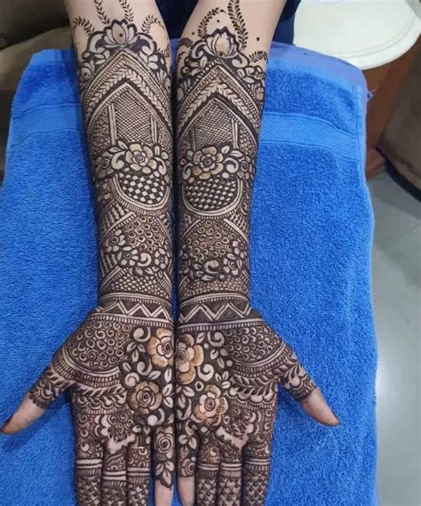 2_Karva Chauth Special Mehndi Designs Ideas  2023