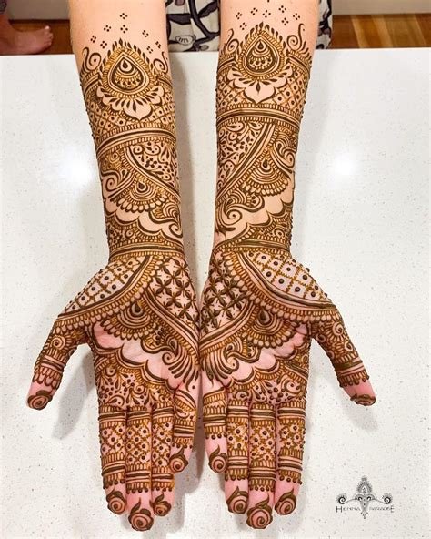 6_51 Karwa Chauth Mehndi Designs For Newlywed Brides