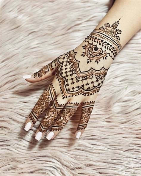 7_Incredible Assortment of 999 Stunning 4K Full mehndi design Images