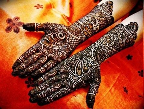 15_Fuss Free Mehndi Designs for Groom to Surprise Their Better Half