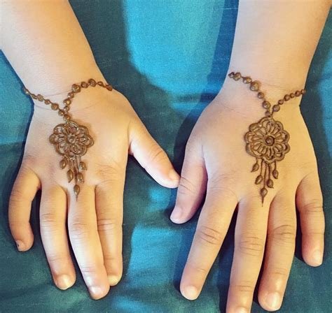 12_Easy  Simple Kids Mehndi Designs 2021 Images Download