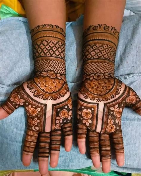 13_Mehndi Designs for Front Hand in Arabic Style  K4 Fashion