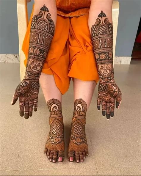 5_Dulhan Mehndi Design Leg and Hand Bridal Elegance