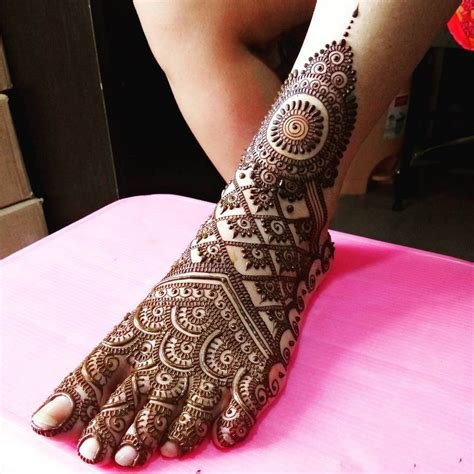 7_Bridal Dulhan Mehndi Designs For Legs 3  K4 Fashion