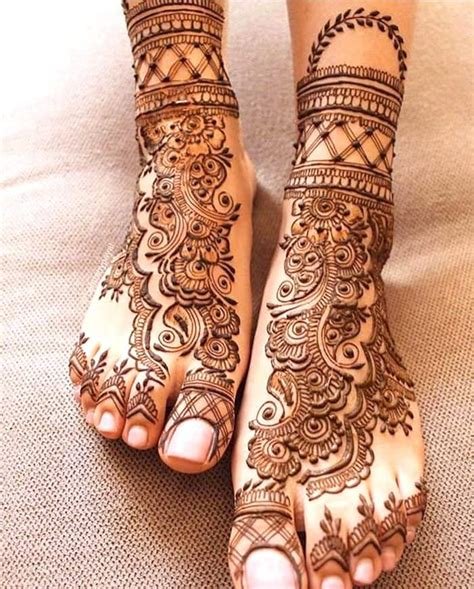 14_Beautiful Arabic Bridal Mehndi Designs for Legs  Fashion Beauty Mehndi
