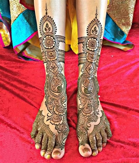 11_Most Gorgeous and Trendy Bridal Leg mehndi designs  FabWeddingsin