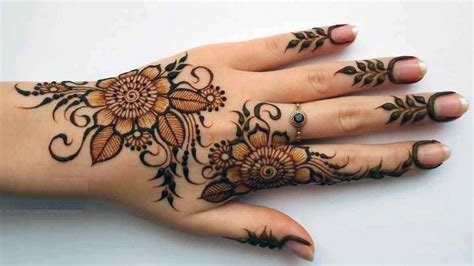 15_26 Stunning Mehndi Designs For Each Alphabet  Fabbon