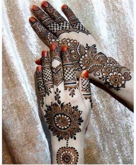 11_30 Simple Back Hand Mehndi Designs for Various Occasions