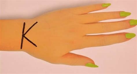 3_26 Stunning Mehndi Designs For Each Alphabet  Fabbon