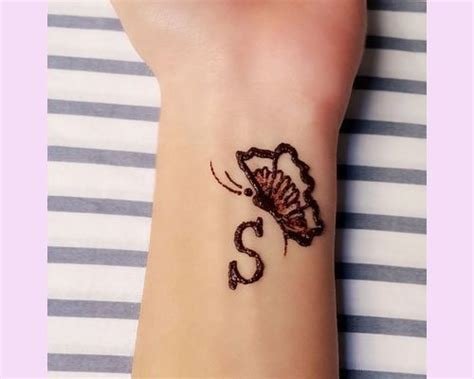 12_Stylish S Letter Mehndi Designs You Will Love  2023 With Images  Fabbon