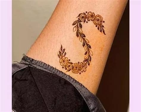 6_Stylish S Letter Mehndi Designs You Will Love  2023 With Images  Fabbon