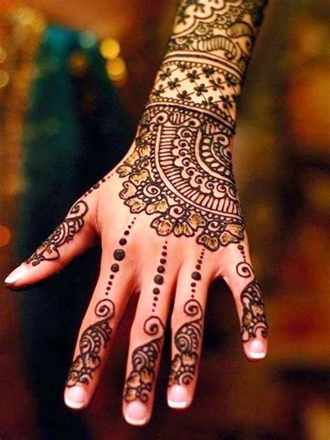4_20 Outstanding Heart Mehndi Designs 2018  SheIdeas