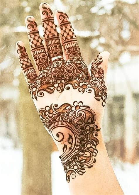 15_70 Gorgeous Back Hand Mehndi Designs That Stole Our Hearts  Pyaari