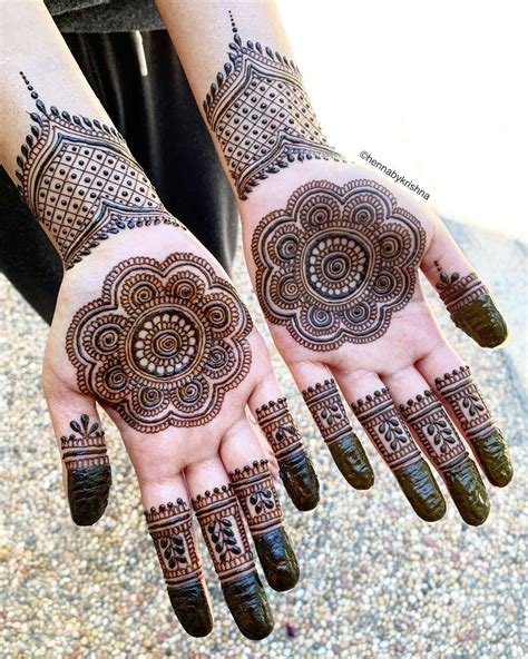 7_Minimalistic Mandala Mehendi Designs For Intimate Weddings