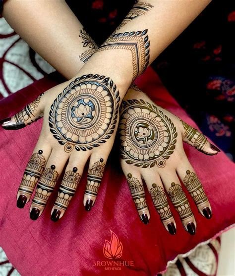 13_Minimalistic Mandala Mehendi Designs For Intimate Weddings