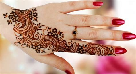 12_31 DropDead Stunning Dulhan Mehndi Designs for Hands  Legs