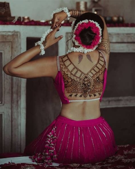 5_15 Marvelous Blouse Mehndi Designs You Can Try In 2024  MehndiDesign