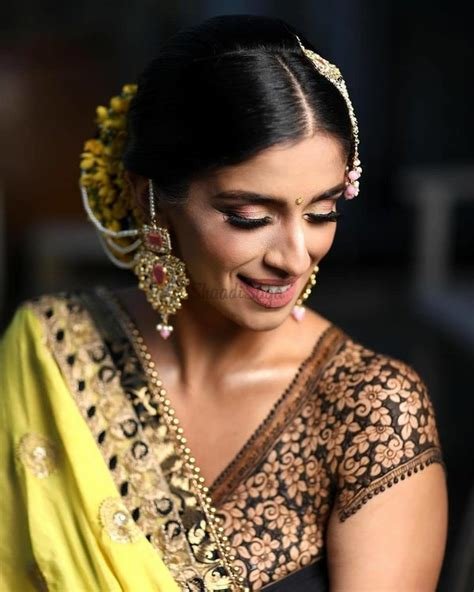 8_Blouse Mehndi Designs  Mehndi Designs That Looks Like Blouse
