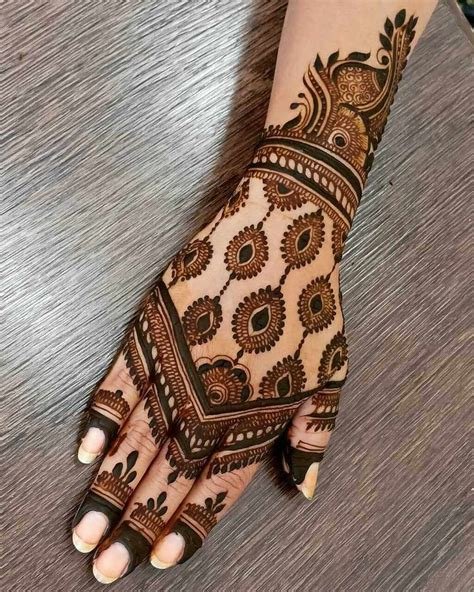 11_70 Gorgeous Back Hand Mehndi Designs That Stole Our Hearts  Pyaari