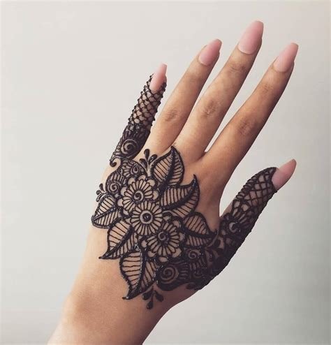 5_20 Alluring Back Hand Mehndi Designs to Try  Fashionterest