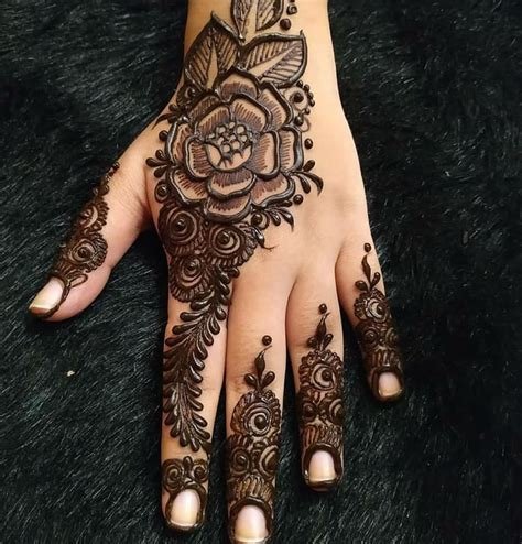 13_Simple Mehndi Designs 2022 New Pictures Images  Photos