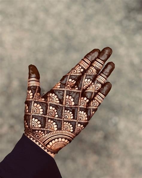 9_Mehndi Designs For Hands Simple And Easy 2022