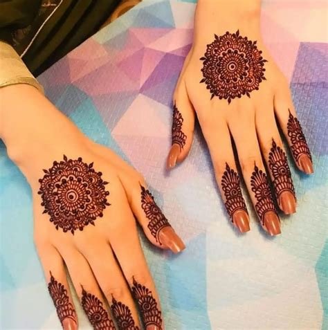 6_New Easy Mehndi Designs 2022