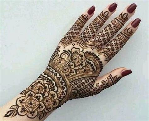 10_Unique Back Hand Mehndi Designs For The Bridesmaids  WedMeGood