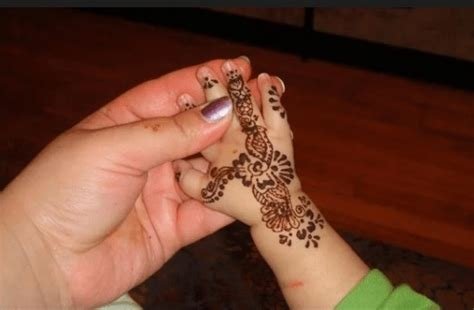 5_Easy  Simple Kids Mehndi Designs 2023 Images Download