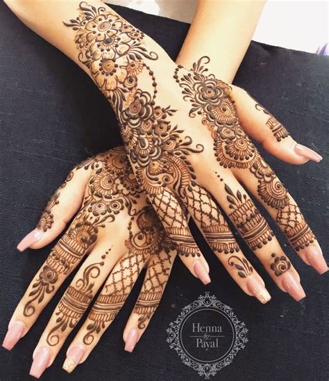 9_31 Unique And Beautiful Rose Mehndi Designs For DDay