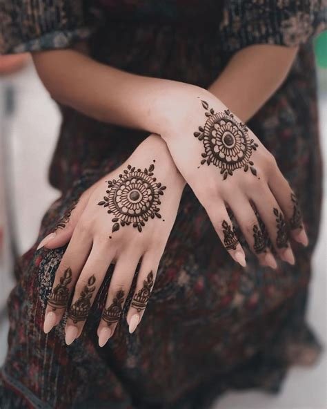 15_20 Alluring Back Hand Mehndi Designs to Try  Fashionterest