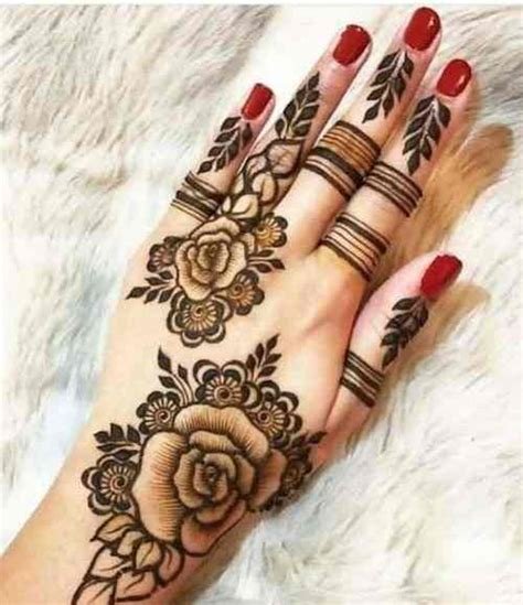 2_30 Stylish Back Hand Mehndi Design That Steal Your Heart