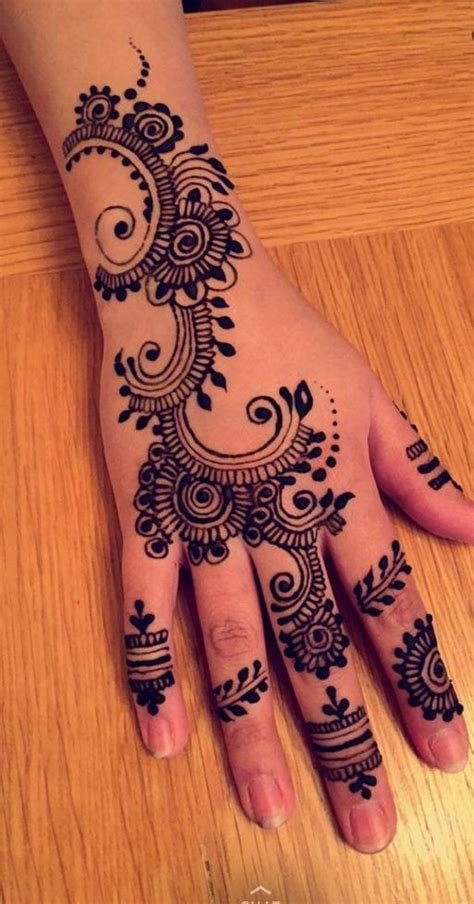 11_20 Alluring Back Hand Mehndi Designs to Try  Fashionterest