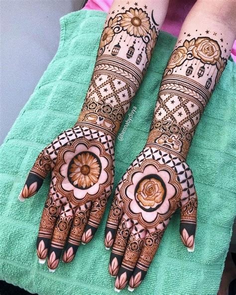 14_Innovative Circle Front Hand Bridal Mehndi Designs  Front Hand Bridal