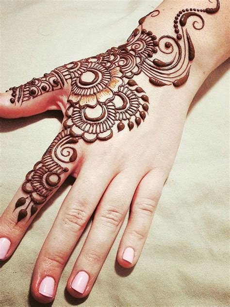 12_Staggering Arabic Bail Mehndi Design  Arabic Mehndi Bail Designs