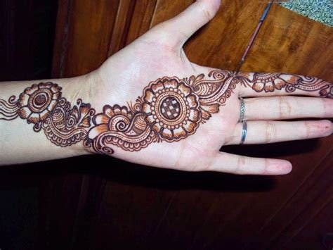 9_9 New and Gorgeous Bail Mehndi Designs with Pictures  Styles At Life