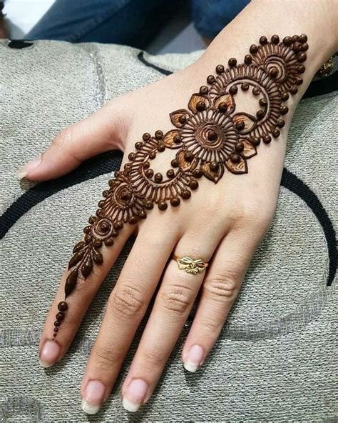 5_70 Gorgeous Back Hand Mehndi Designs That Stole Our Hearts  Pyaari