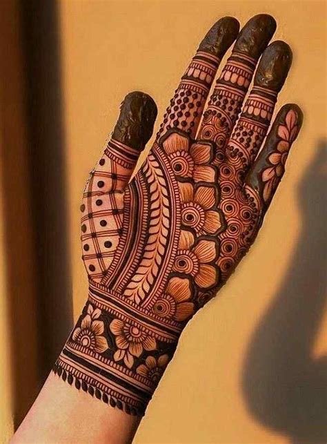 13_Simple Mehndi Designs for Front Hands Step by Step