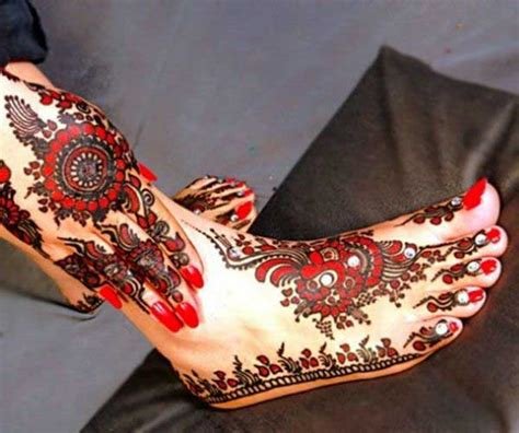 13_Black and Red Mehndi Designs  Mehndi Artist in Bangalore