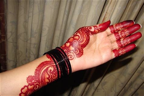 9_Black and Red Mehndi Designs  Mehndi Artist in Bangalore