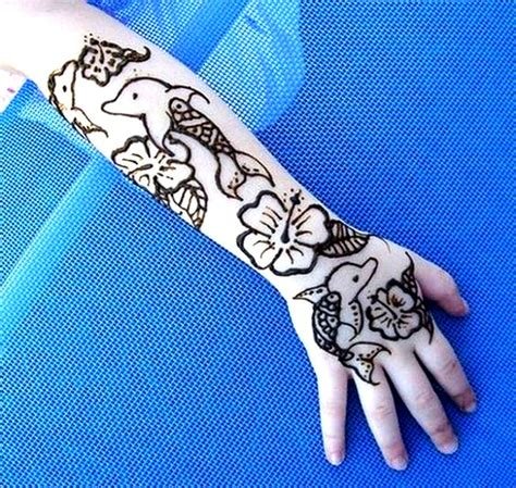 10_Cartoon Mehendi designs for your little princesses