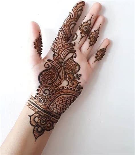 13_35 Latest Eid Mehndi Designs To Try This Ramadan  ShaadiWish