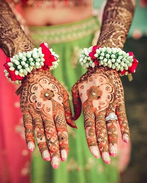 3_11 Classic Mehndi Designs That Will Remind You of Our Enriching Culture