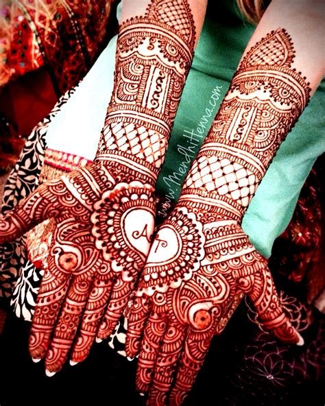 7_Top 50 Bridal Mehndi Designs You Should Try in 2019